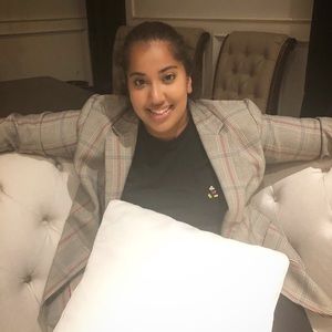 Meet your Posher, Sanjana